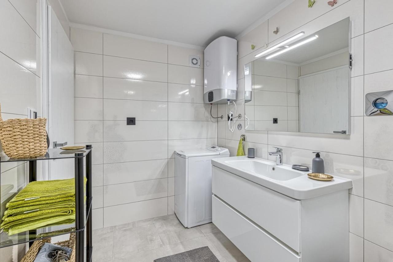 Kostabela - Sea View Apartment Rijeka Ngoại thất bức ảnh
